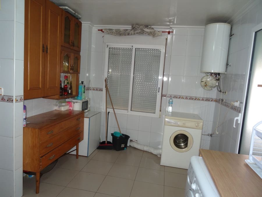 3 bedroom Townhouse for sale in Pinoso with pool - € 138,000 (Ref: 3803752)