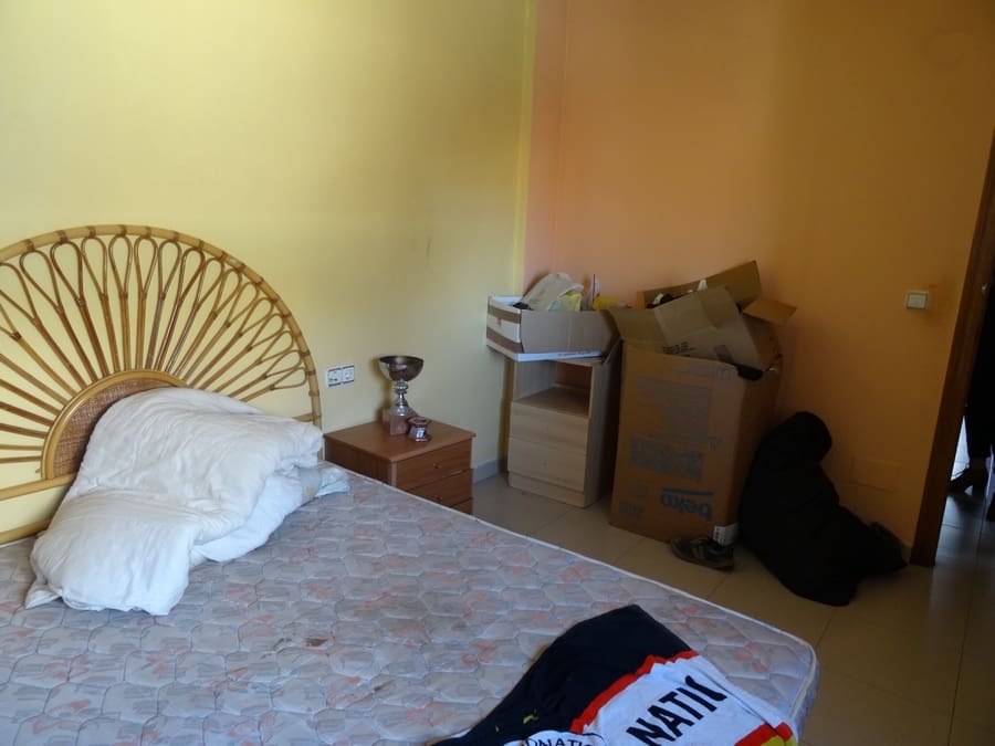 3 bedroom Townhouse for sale in Pinoso with pool - € 138,000 (Ref: 3803752)