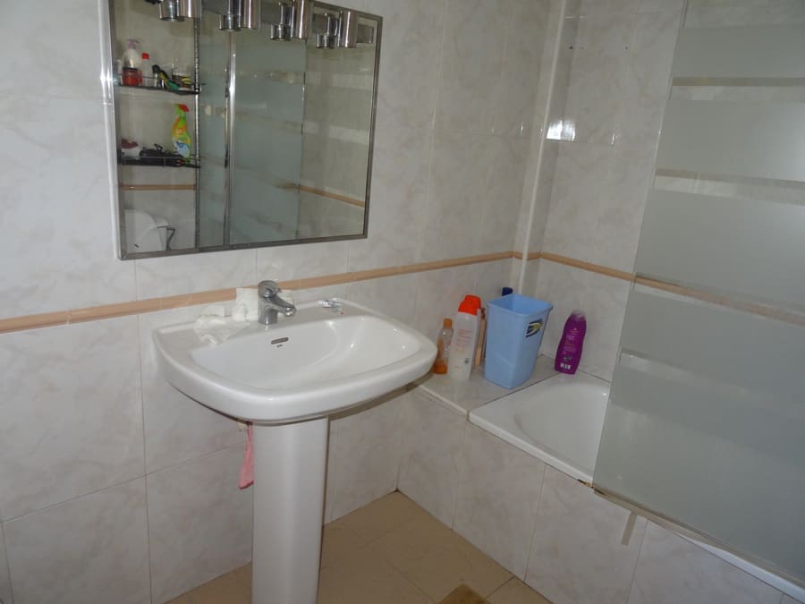 3 bedroom Townhouse for sale in Pinoso with pool - € 138,000 (Ref: 3803752)