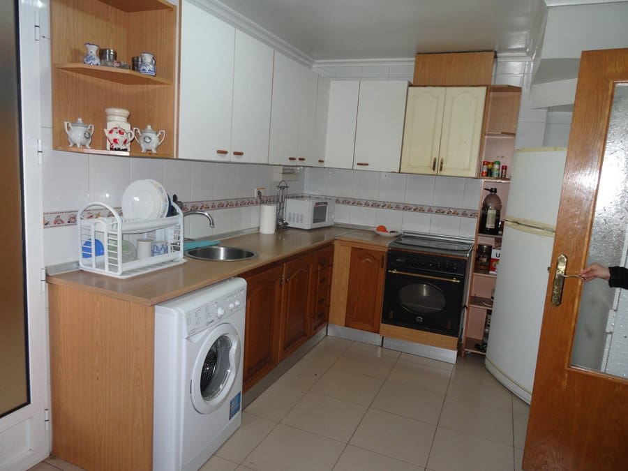 3 soveværelse Byhus til salg i Pinoso med swimmingpool - € 135.000 (Ref: 3803752)