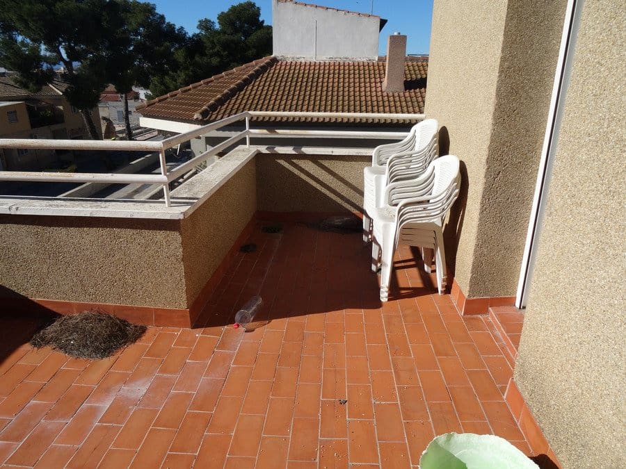 3 soveværelse Byhus til salg i Pinoso med swimmingpool - € 135.000 (Ref: 3803752)