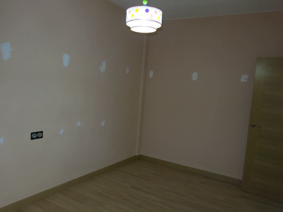 3 bedroom Apartment for sale in Pinoso with pool - € 84,000 (Ref: 3859615)