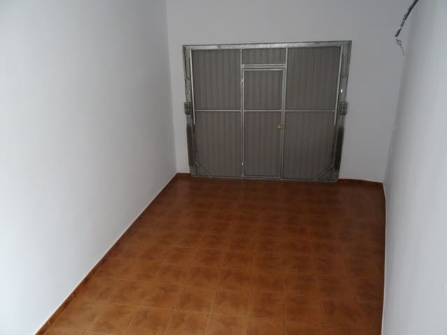 4 Zimmer Haus zu verkaufen in Pinoso mit Pool - 235.000 € (Ref: 4096477)