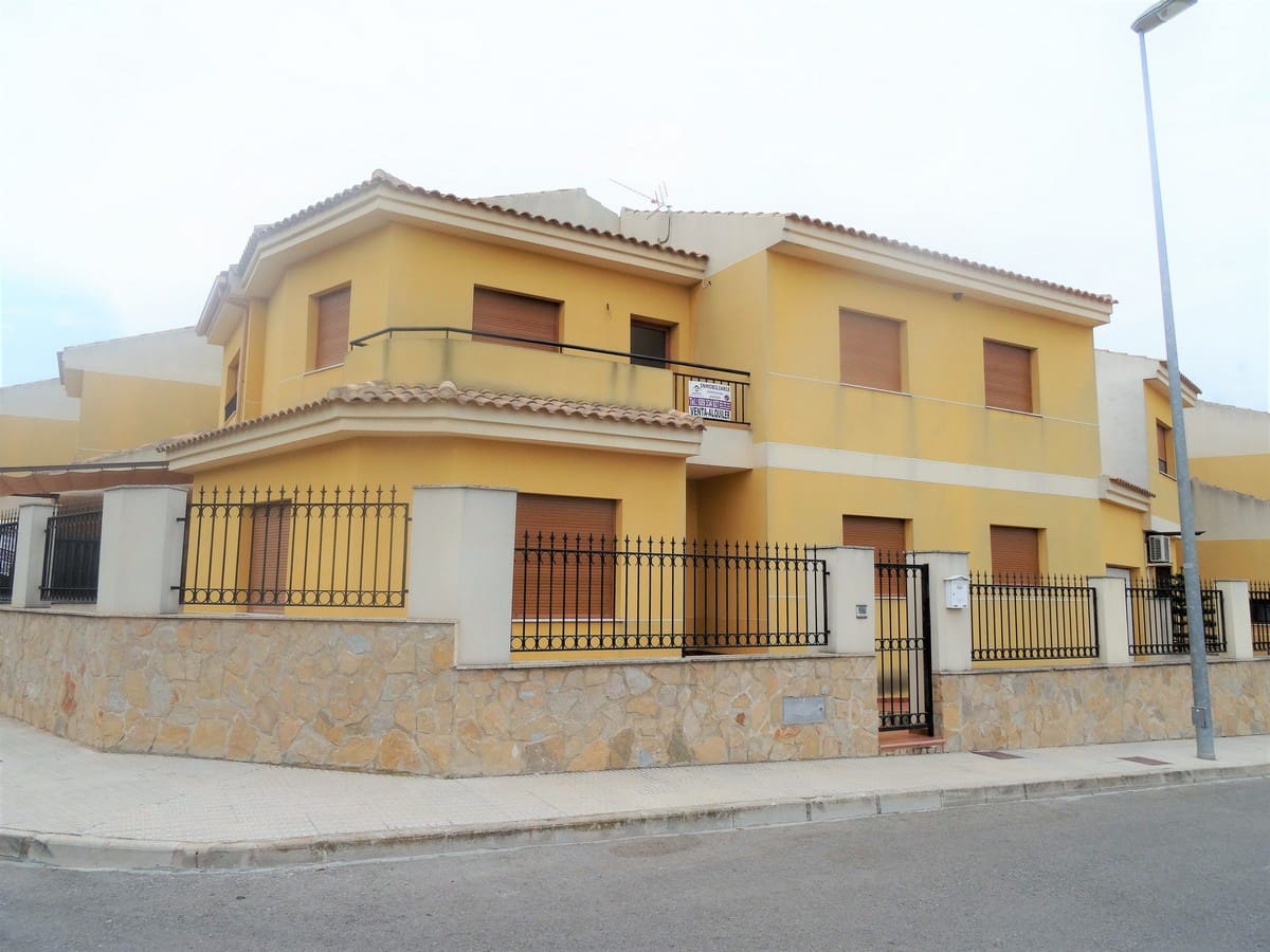 4 Zimmer Haus zu verkaufen in Pinoso mit Pool - 235.000 € (Ref: 4096477)