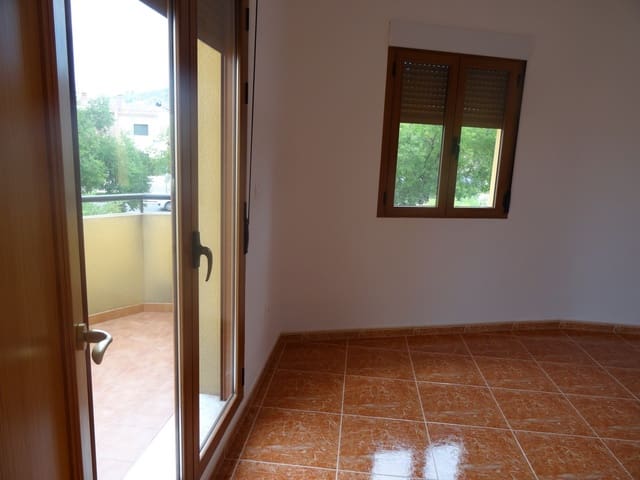 4 Zimmer Haus zu verkaufen in Pinoso mit Pool - 235.000 € (Ref: 4096477)