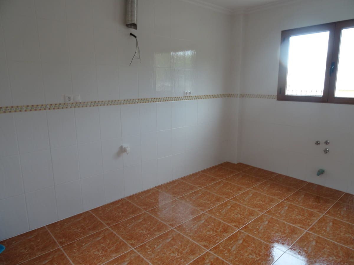 4 Zimmer Haus zu verkaufen in Pinoso mit Pool - 235.000 € (Ref: 4096477)