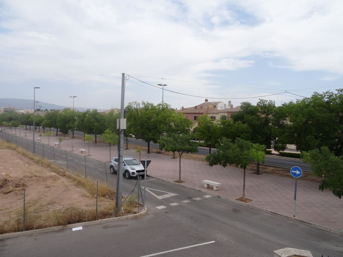 4 Zimmer Haus zu verkaufen in Pinoso mit Pool - 235.000 € (Ref: 4096477)