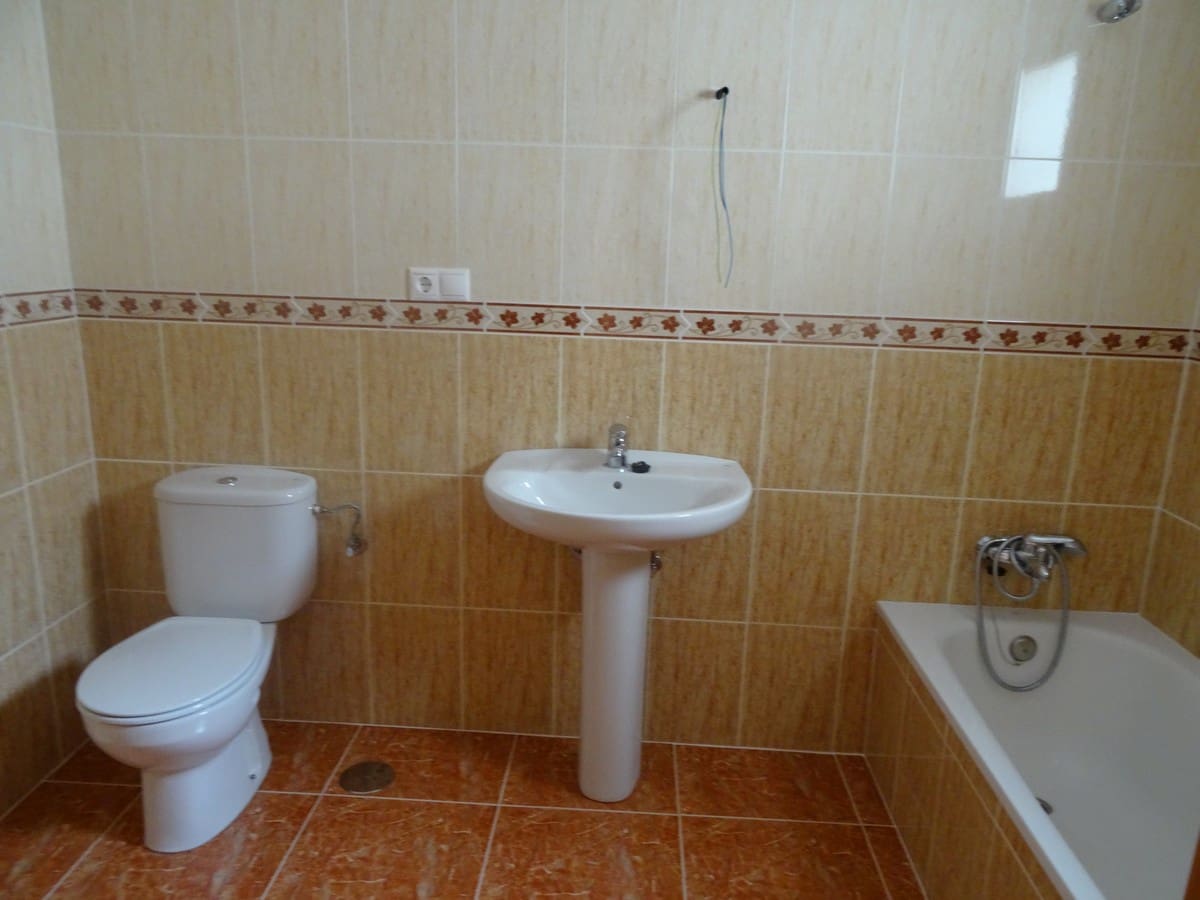 4 Zimmer Haus zu verkaufen in Pinoso mit Pool - 235.000 € (Ref: 4096477)