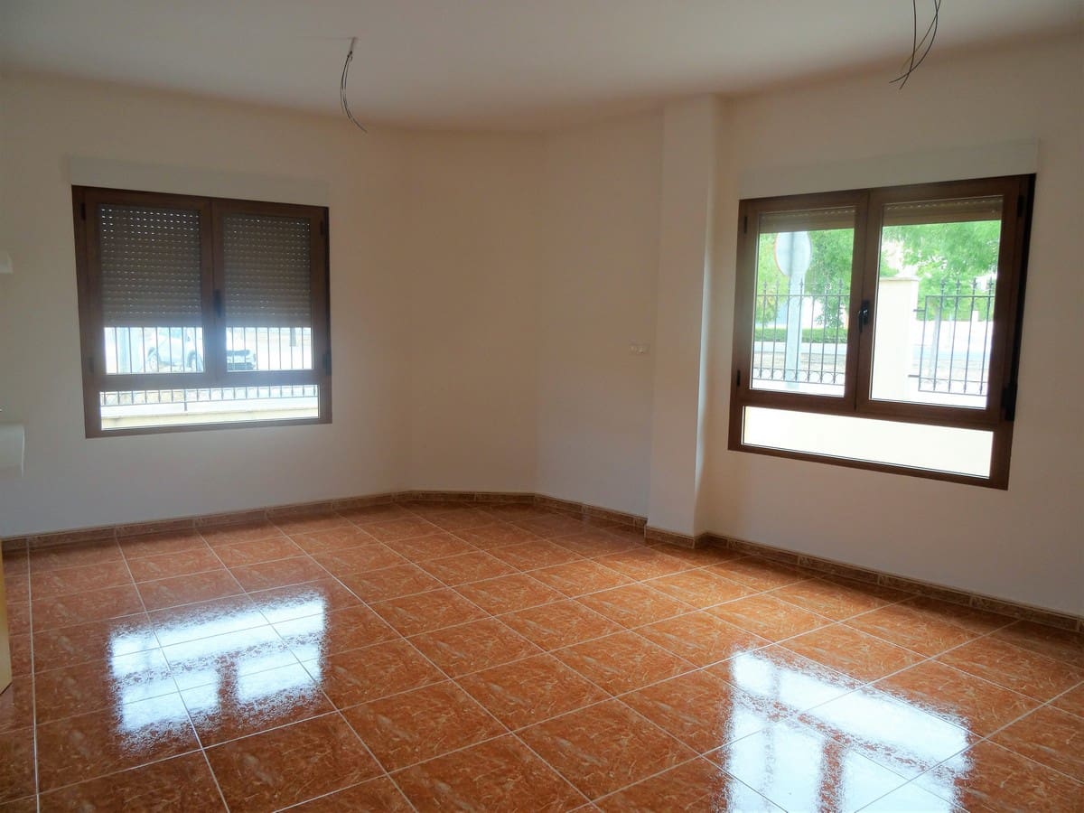 4 Zimmer Haus zu verkaufen in Pinoso mit Pool - 235.000 € (Ref: 4096477)