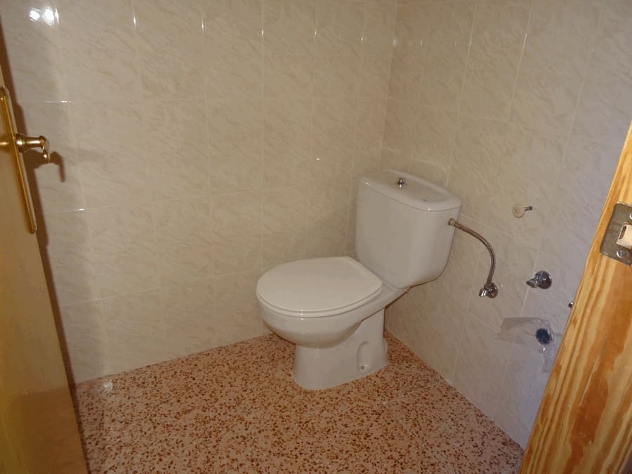 3 bedroom Townhouse for sale in Pinoso with pool - € 309,950 (Ref: 4107476)