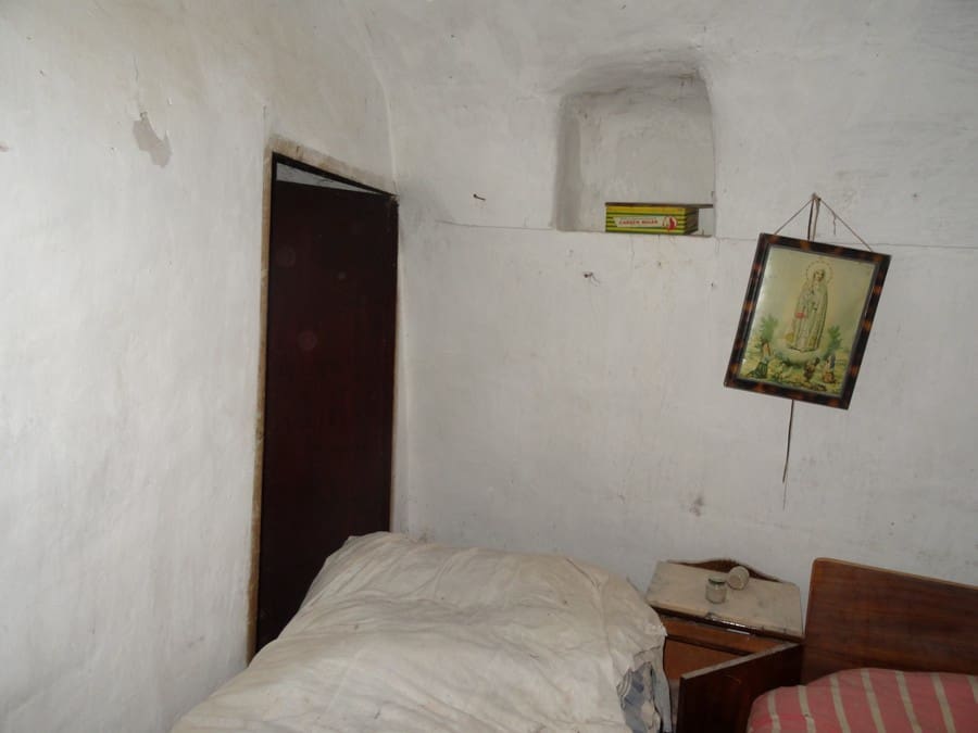 Hulehus til salg i Abanilla med swimmingpool - € 69.900 (Ref: 4165684)