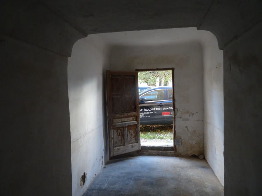 Hulehus til salg i Abanilla med swimmingpool - € 69.900 (Ref: 4165684)