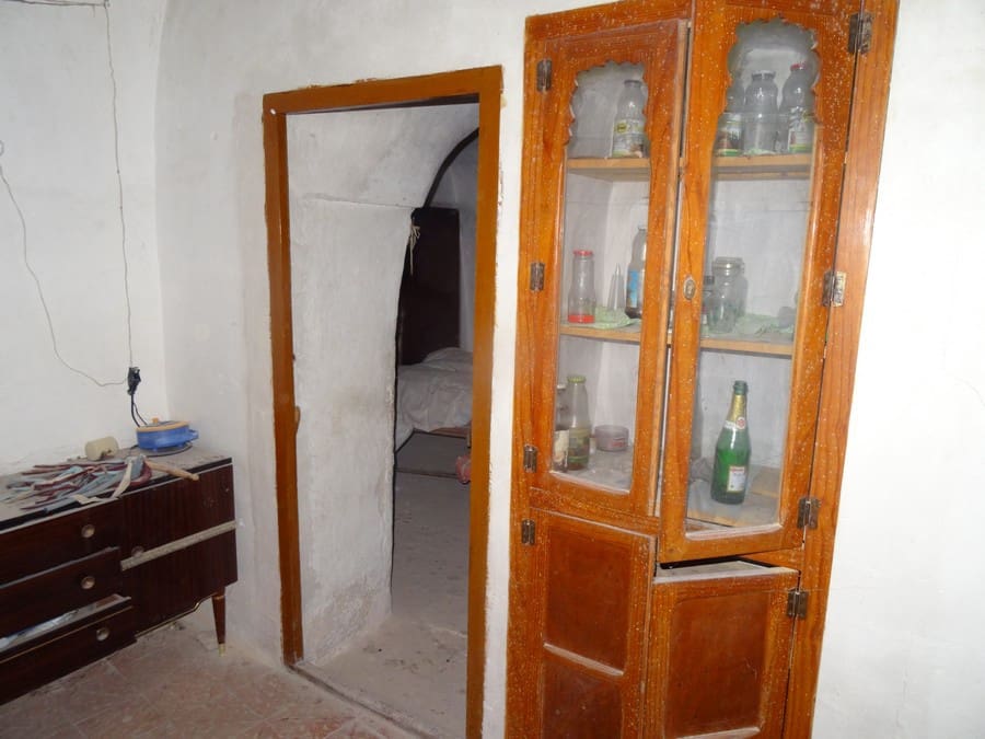 Hulehus til salg i Abanilla med swimmingpool - € 69.900 (Ref: 4165684)