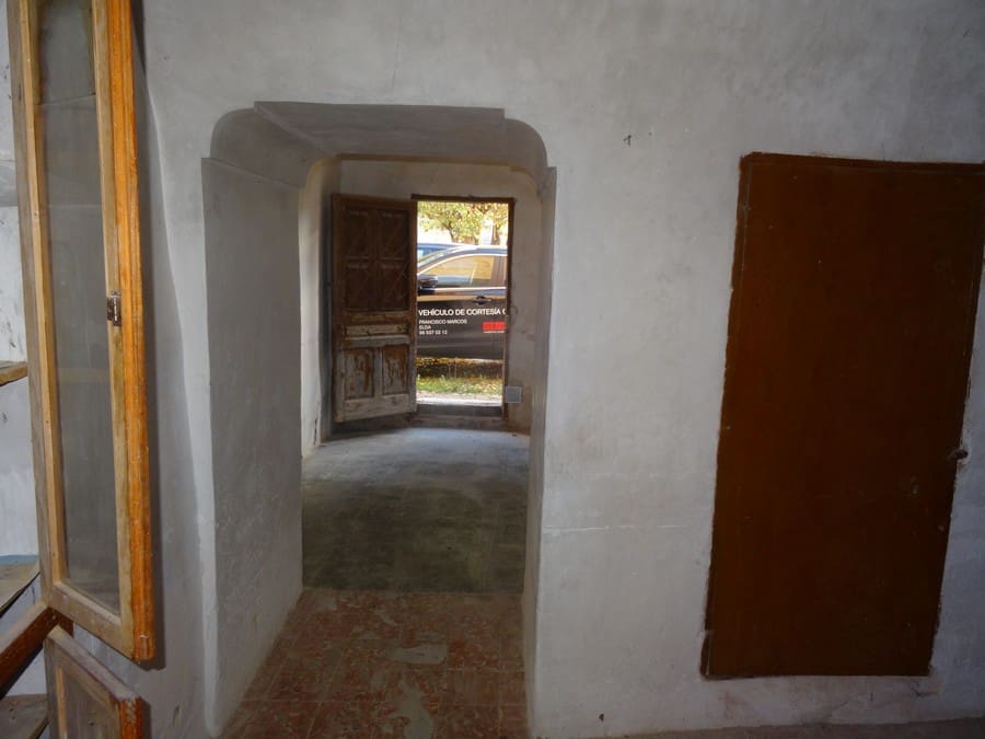 Hulehus til salg i Abanilla med swimmingpool - € 69.900 (Ref: 4165684)