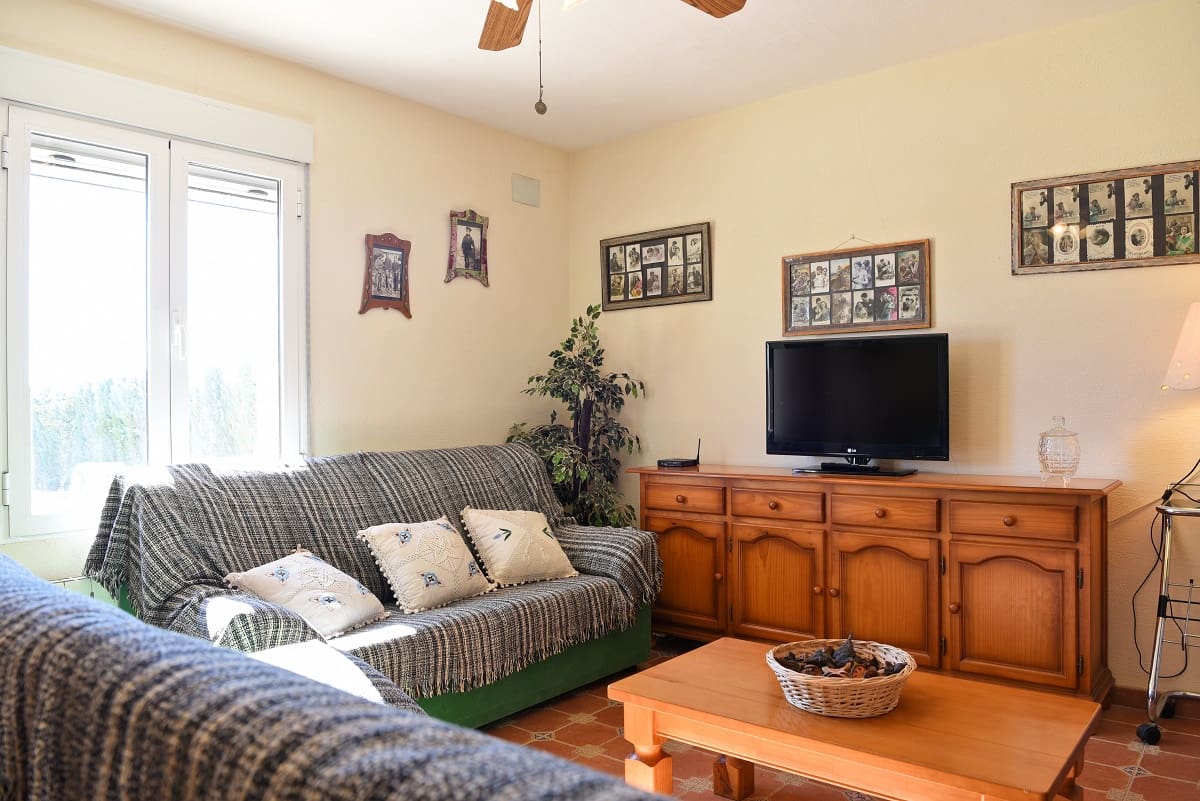 4 soveværelse Finca/Landehus til salg i La Alberquilla med swimmingpool - € 197.000 (Ref: 4443300)