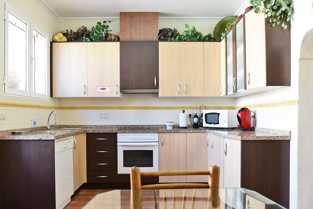 4 soveværelse Finca/Landehus til salg i La Alberquilla med swimmingpool - € 197.000 (Ref: 4443300)