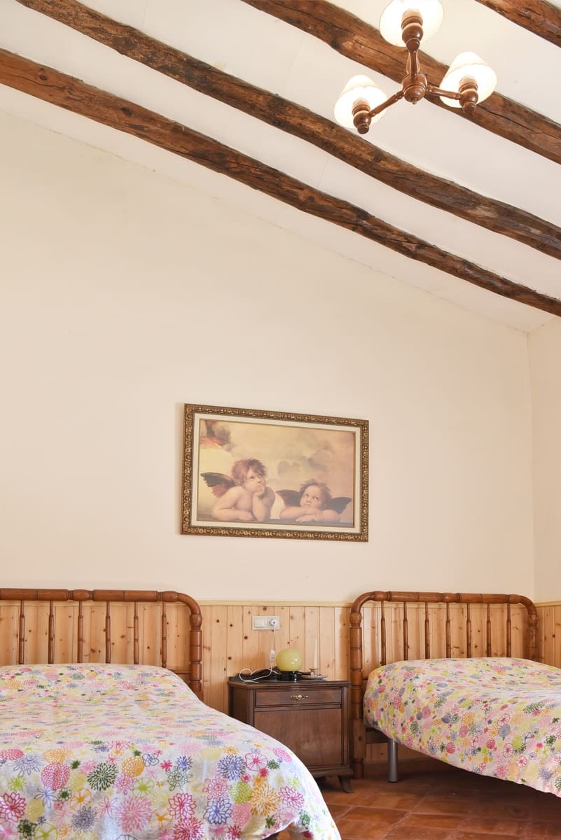 4 soveværelse Finca/Landehus til salg i La Alberquilla med swimmingpool - € 197.000 (Ref: 4443300)