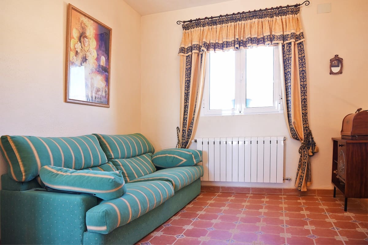 4 soveværelse Finca/Landehus til salg i La Alberquilla med swimmingpool - € 197.000 (Ref: 4443300)