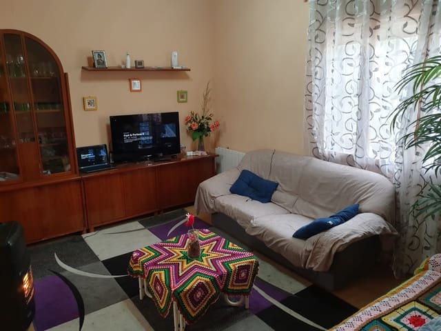 5 soveværelse Byhus til salg i Rodriguillo, Pinoso med swimmingpool - € 140.000 (Ref: 4878022)