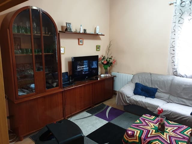 5 soveværelse Byhus til salg i Rodriguillo, Pinoso med swimmingpool - € 140.000 (Ref: 4878022)