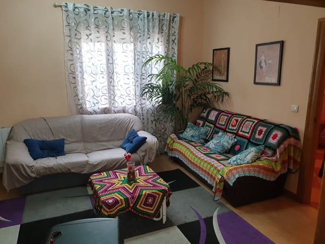 5 soveværelse Byhus til salg i Rodriguillo, Pinoso med swimmingpool - € 140.000 (Ref: 4878022)