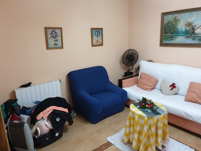 5 soveværelse Byhus til salg i Rodriguillo, Pinoso med swimmingpool - € 140.000 (Ref: 4878022)