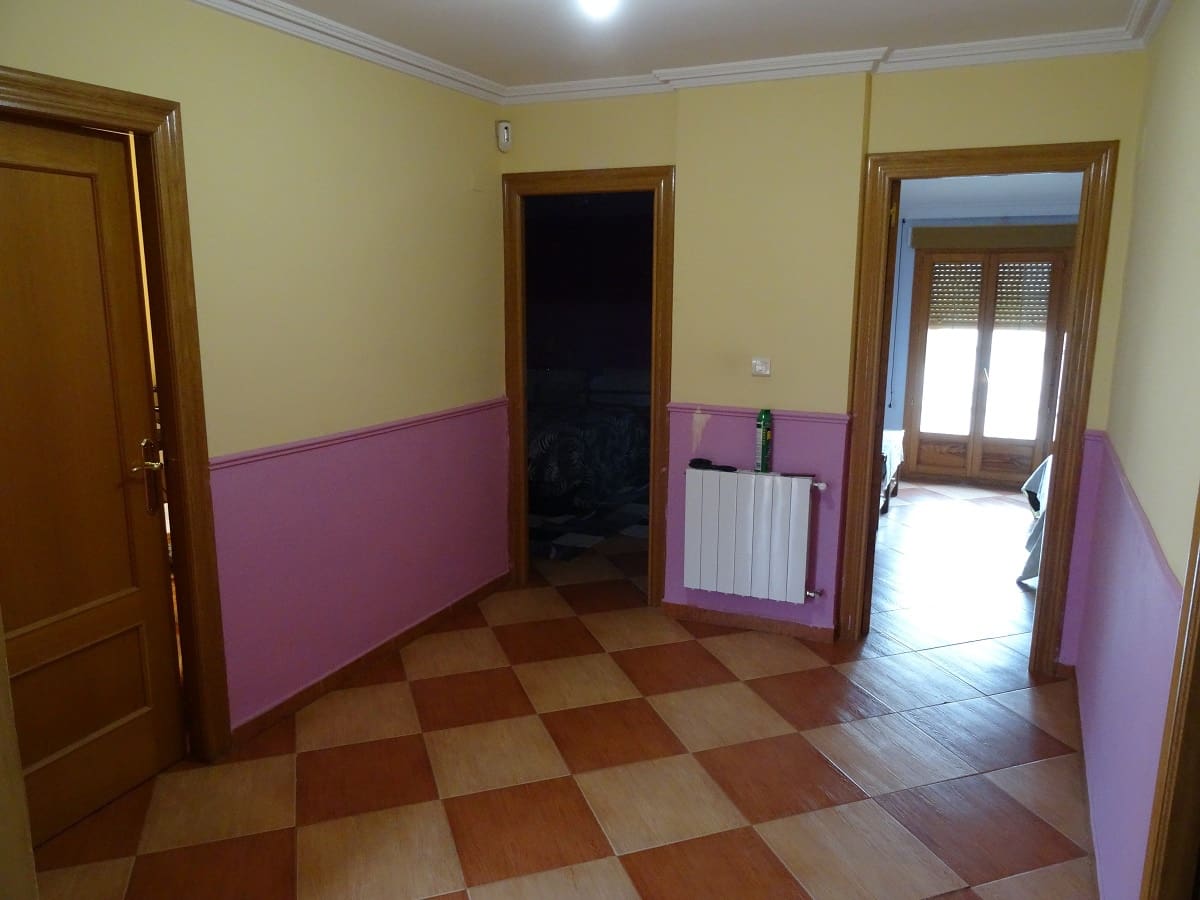 5 soveværelse Byhus til salg i Rodriguillo med swimmingpool - € 140.000 (Ref: 4878022)