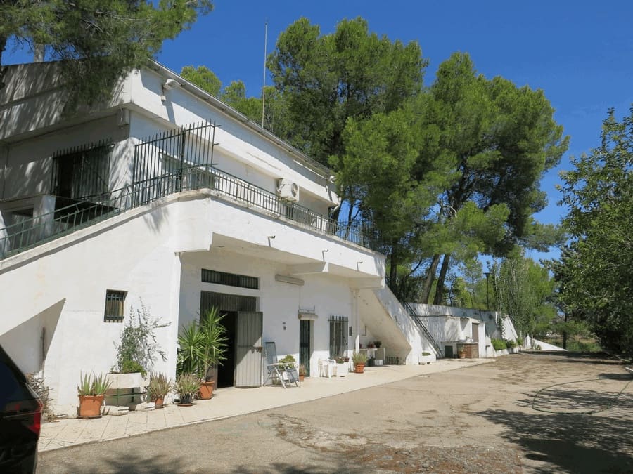 6 bedroom Finca/Country House for sale in Pinoso with pool - € 500,000 (Ref: 4878057)