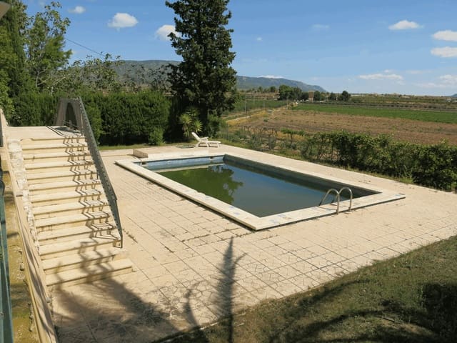6 bedroom Finca/Country House for sale in Pinoso with pool - € 500,000 (Ref: 4878057)