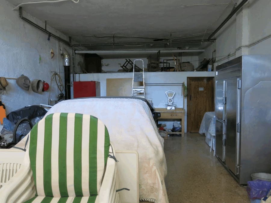 6 bedroom Finca/Country House for sale in Pinoso with pool - € 500,000 (Ref: 4878057)