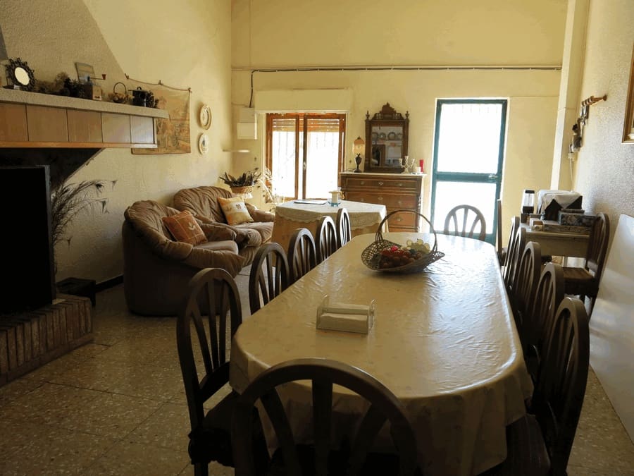 6 bedroom Finca/Country House for sale in Pinoso with pool - € 500,000 (Ref: 4878057)