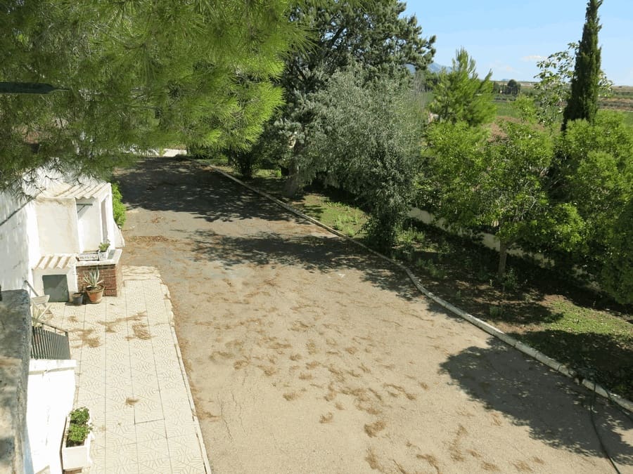 6 bedroom Finca/Country House for sale in Pinoso with pool - € 500,000 (Ref: 4878057)