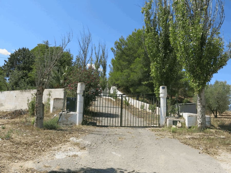 6 bedroom Finca/Country House for sale in Pinoso with pool - € 500,000 (Ref: 4878057)