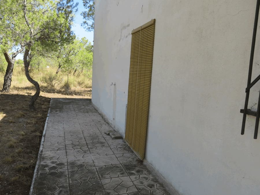 6 bedroom Finca/Country House for sale in Pinoso with pool - € 500,000 (Ref: 4878057)