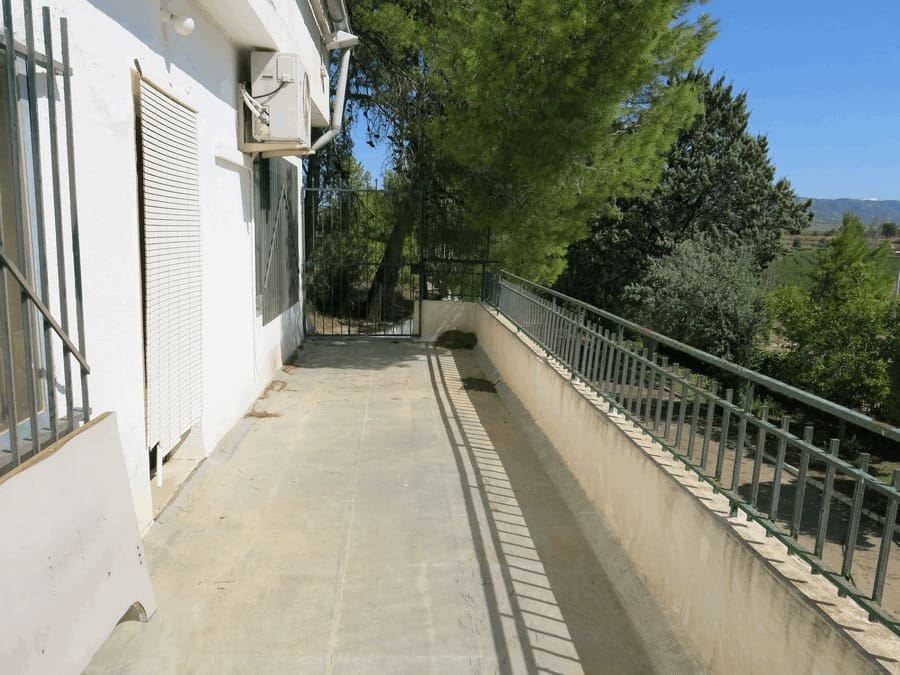 6 bedroom Finca/Country House for sale in Pinoso with pool - € 500,000 (Ref: 4878057)