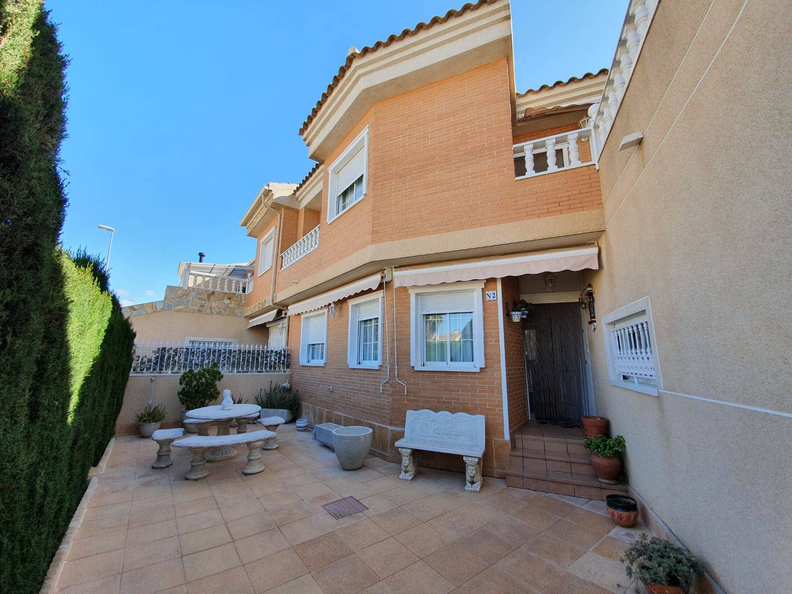 3 bedroom Townhouse for sale in Pinoso with pool - € 175,000 (Ref: 5139473)