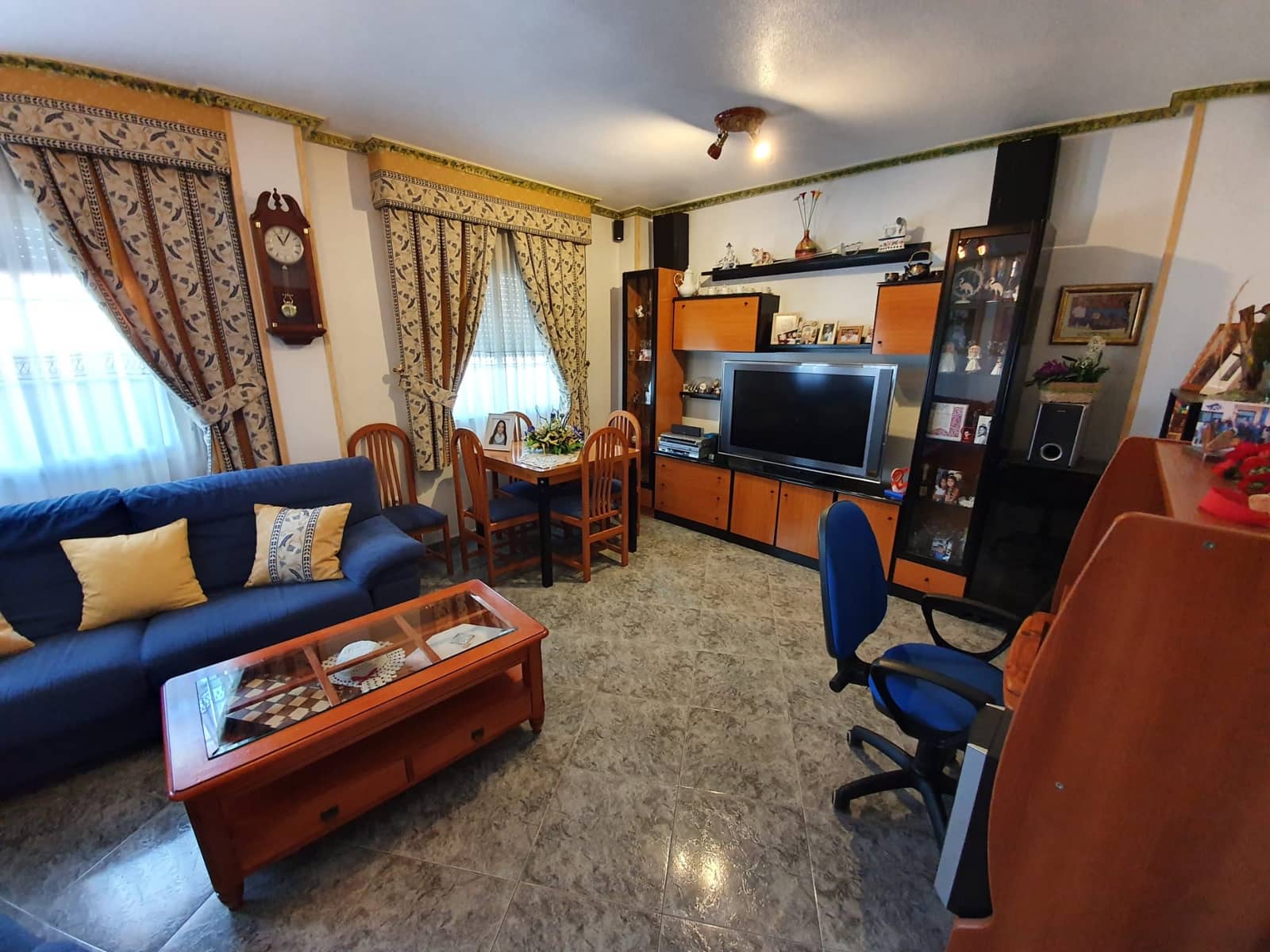 3 bedroom Townhouse for sale in Pinoso with pool - € 175,000 (Ref: 5139473)