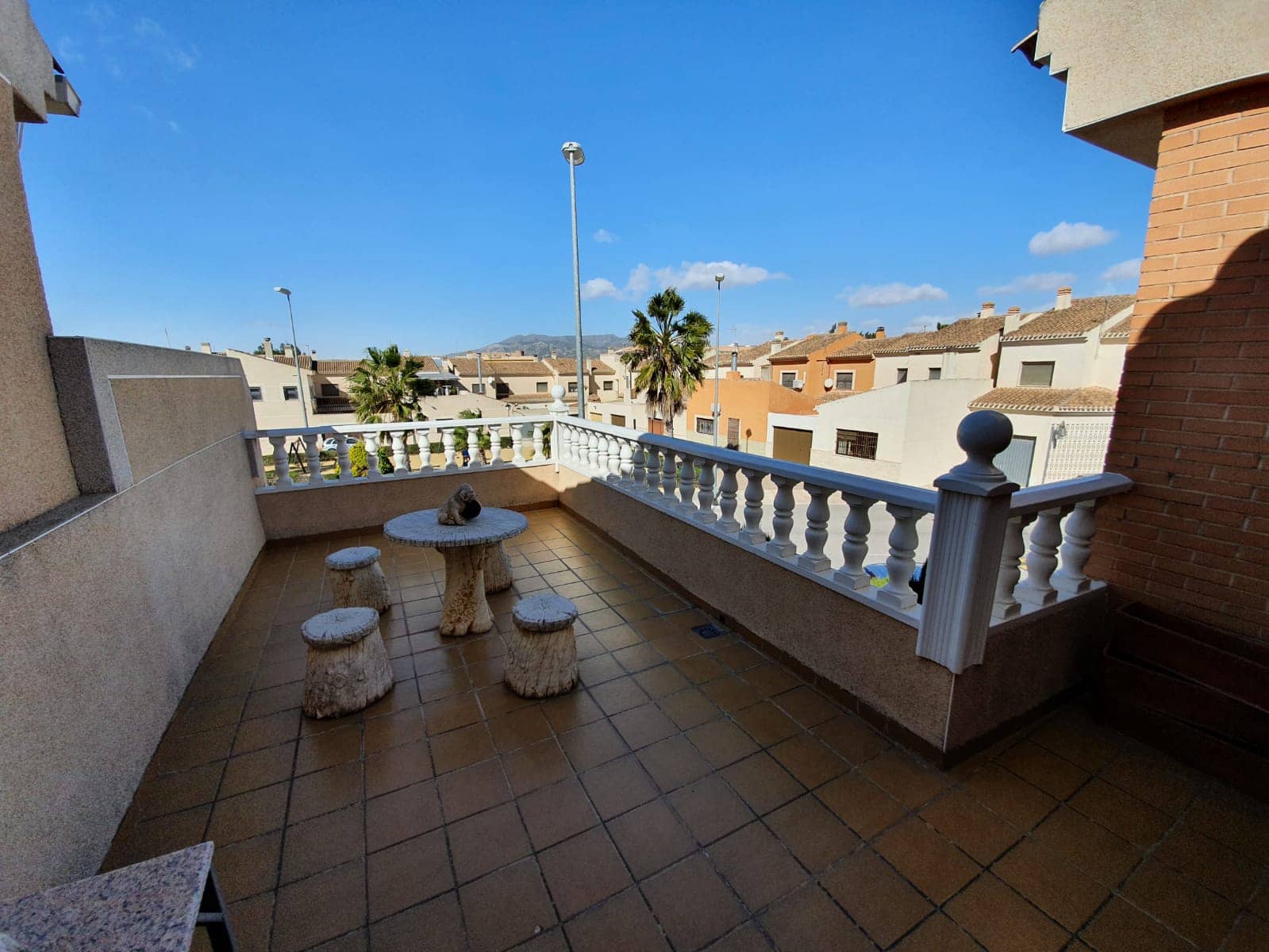 3 bedroom Townhouse for sale in Pinoso with pool - € 175,000 (Ref: 5139473)