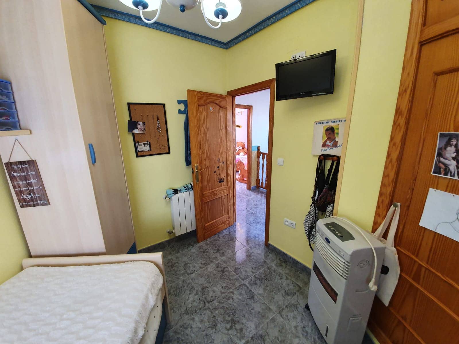 3 bedroom Townhouse for sale in Pinoso with pool - € 175,000 (Ref: 5139473)