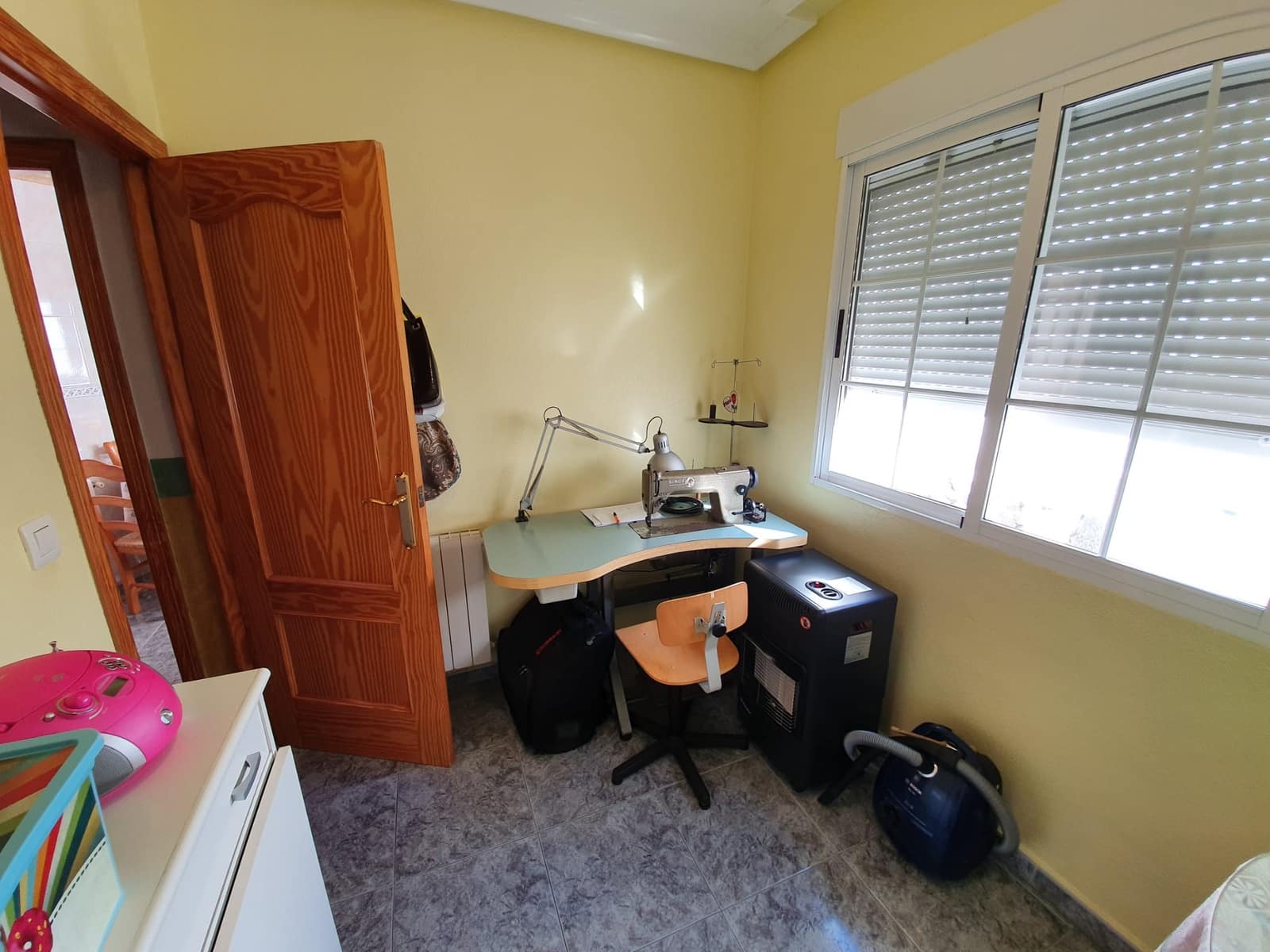 3 bedroom Townhouse for sale in Pinoso with pool - € 175,000 (Ref: 5139473)