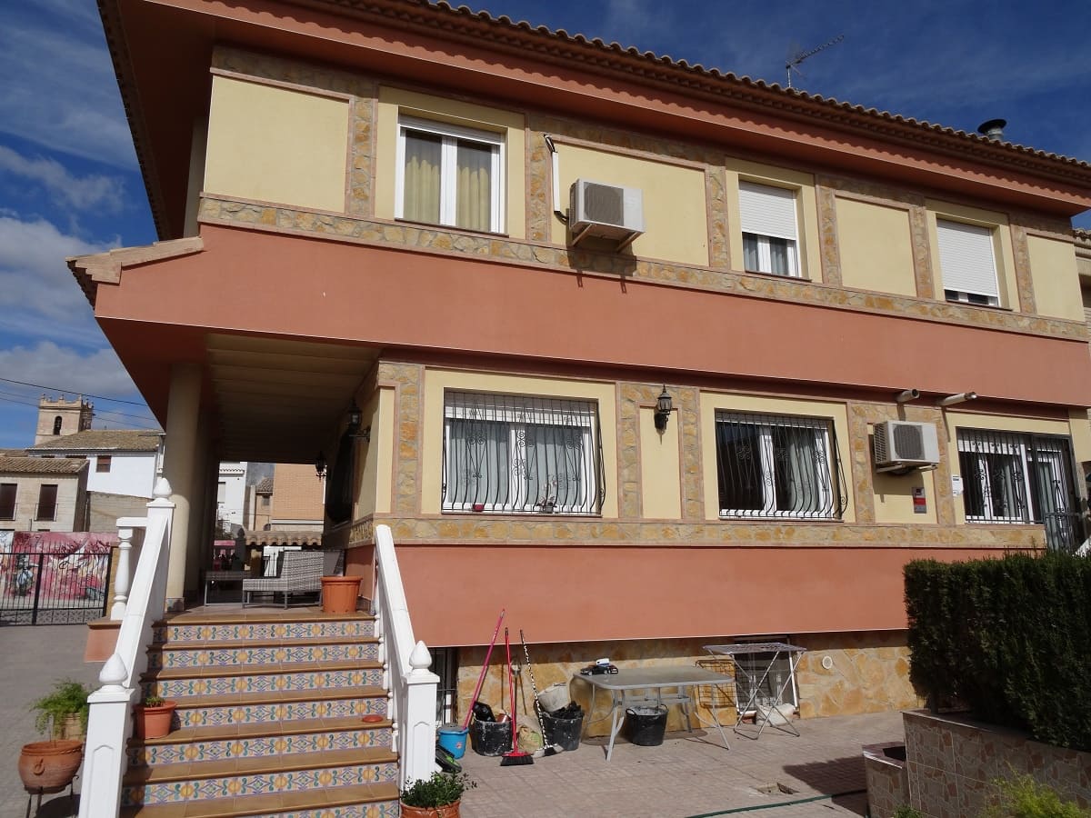 5 soveværelse Byhus til salg i Caudete med swimmingpool - € 315.000 (Ref: 5225961)