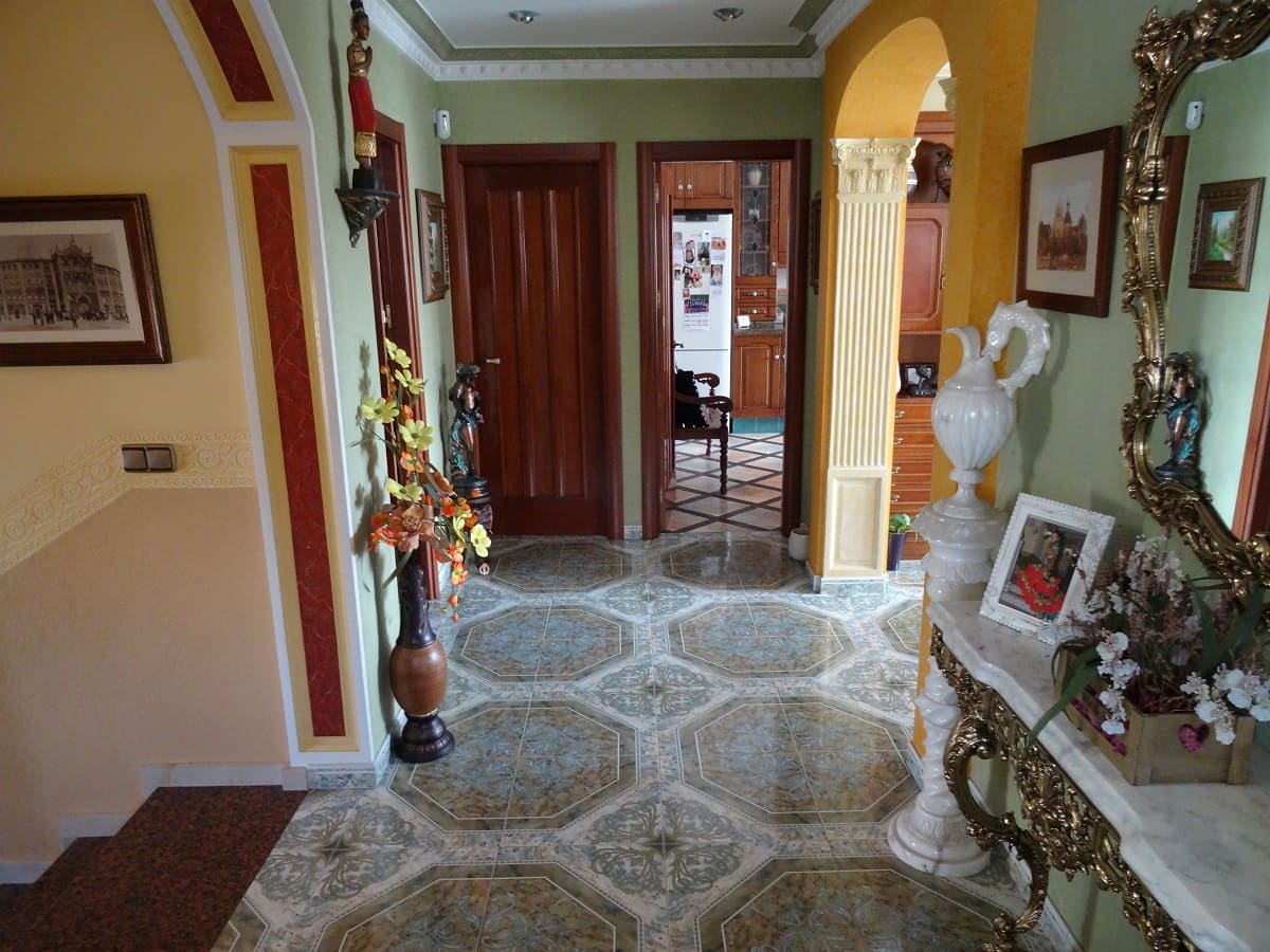 5 soveværelse Byhus til salg i Caudete med swimmingpool - € 315.000 (Ref: 5225961)