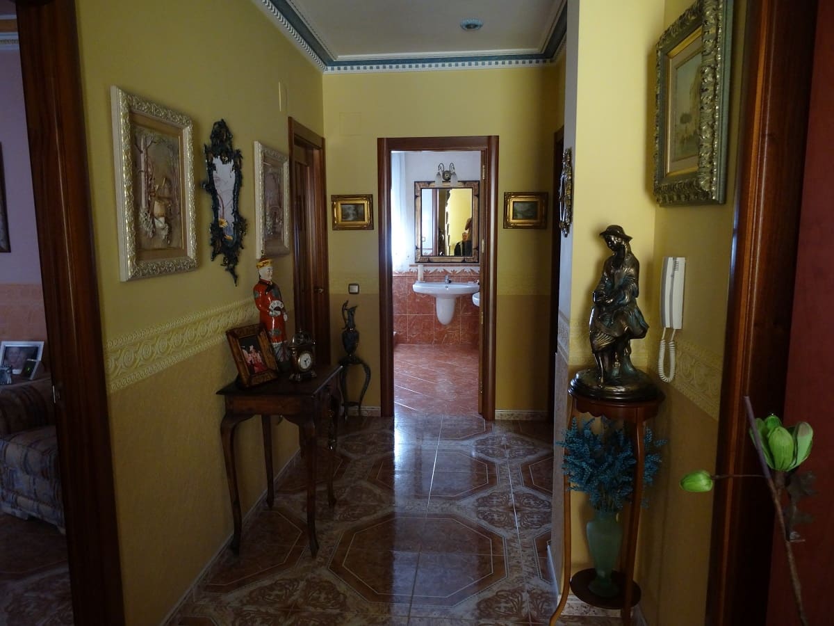 5 soveværelse Byhus til salg i Caudete med swimmingpool - € 315.000 (Ref: 5225961)