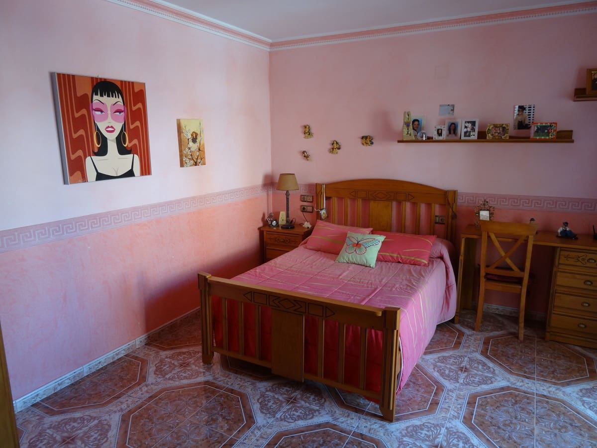 5 soveværelse Byhus til salg i Caudete med swimmingpool - € 315.000 (Ref: 5225961)