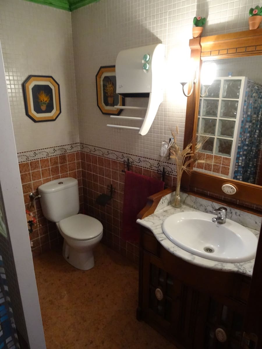 5 soveværelse Byhus til salg i Caudete med swimmingpool - € 315.000 (Ref: 5225961)