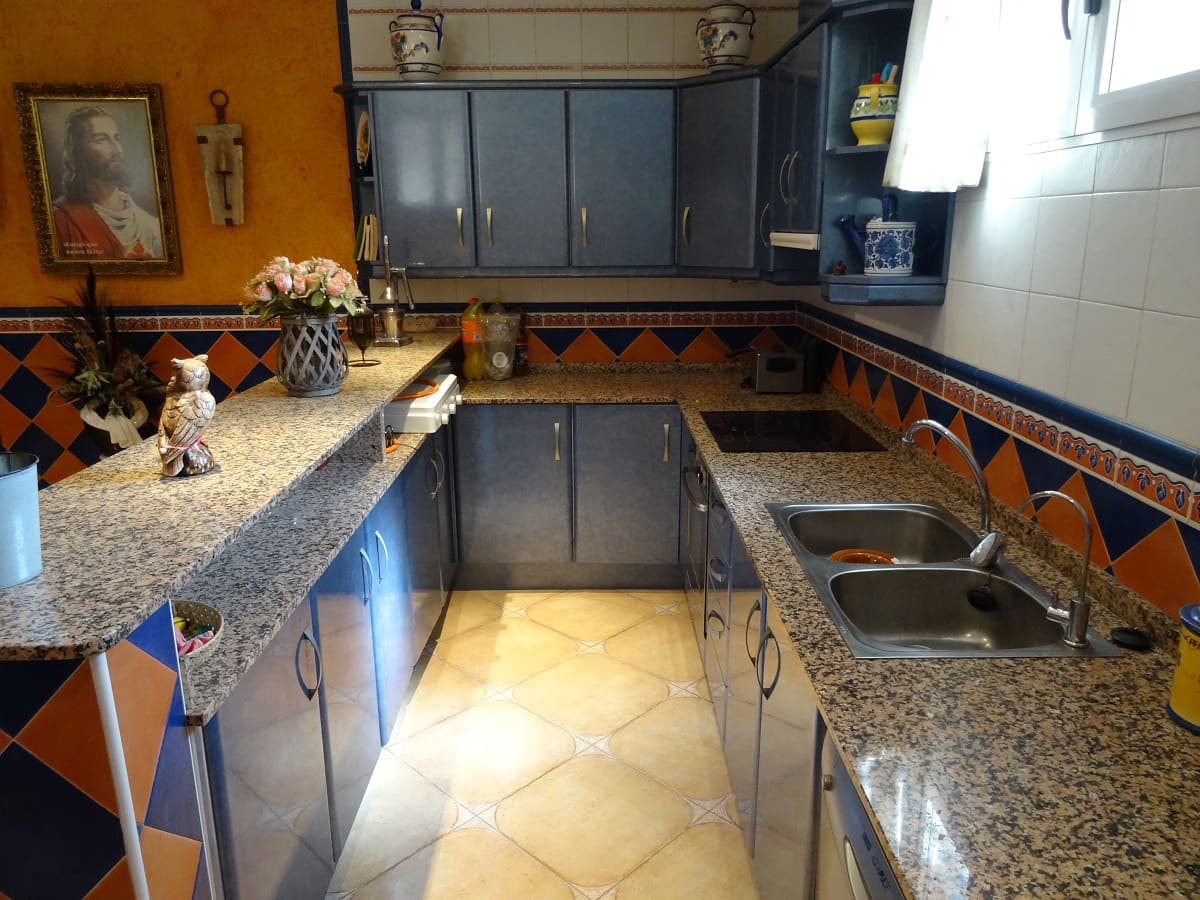 5 soveværelse Byhus til salg i Caudete med swimmingpool - € 315.000 (Ref: 5225961)