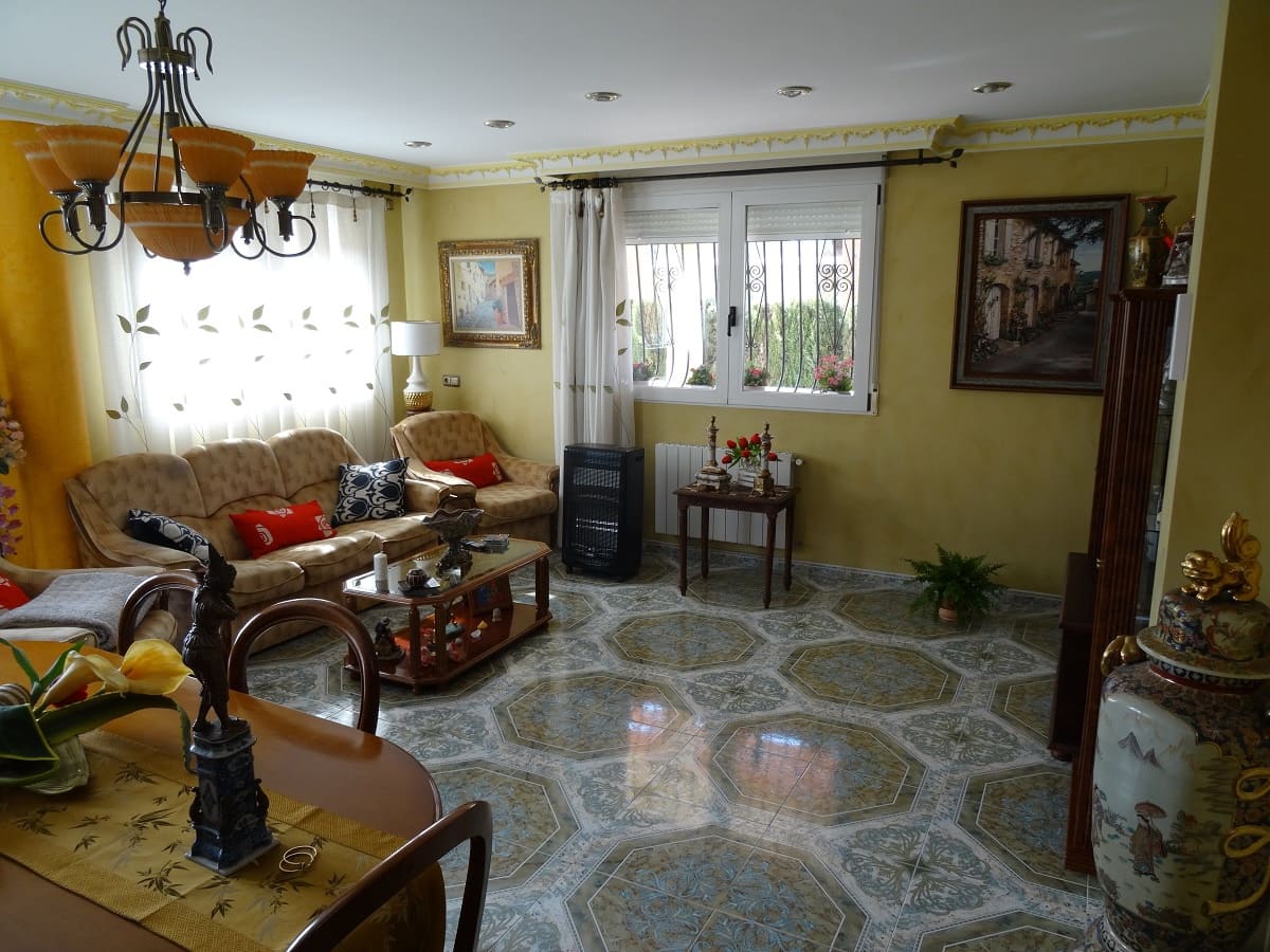 5 soveværelse Byhus til salg i Caudete med swimmingpool - € 315.000 (Ref: 5225961)