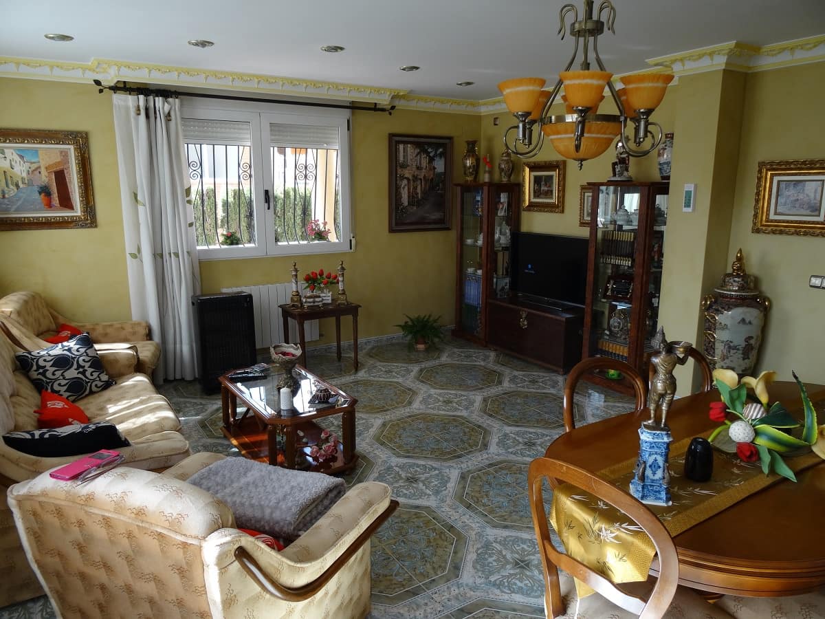 5 soveværelse Byhus til salg i Caudete med swimmingpool - € 315.000 (Ref: 5225961)