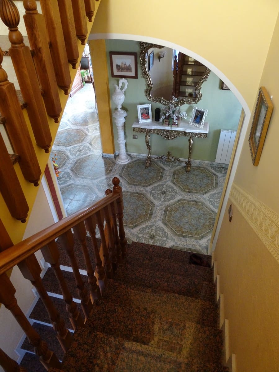 5 soveværelse Byhus til salg i Caudete med swimmingpool - € 315.000 (Ref: 5225961)