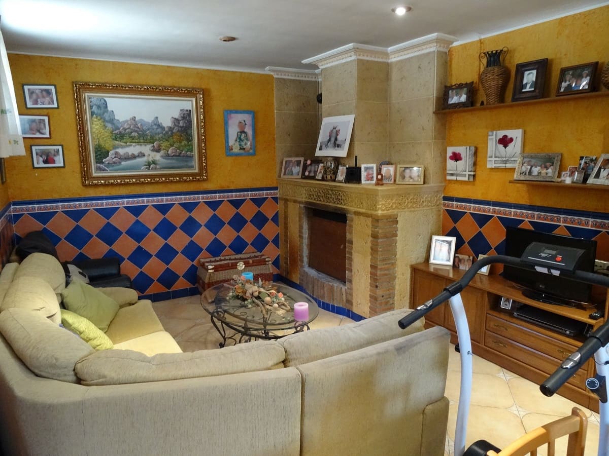 5 soveværelse Byhus til salg i Caudete med swimmingpool - € 315.000 (Ref: 5225961)